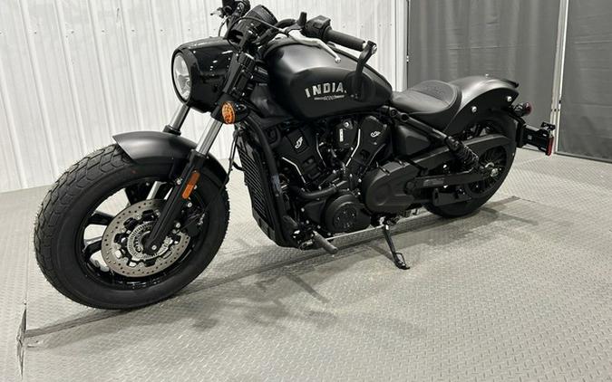 2025 Indian Scout Bobber Black Metallic