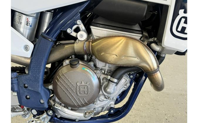 2025 FC 250 - Only 4 hours, no dealer fees! - Husqvarna Motorcycles