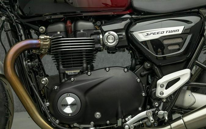 2024 TRIUMPH SPEED TWIN 1200 STEALTH EDITION