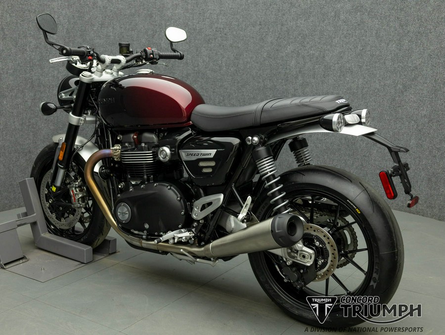 2024 TRIUMPH SPEED TWIN 1200 STEALTH EDITION