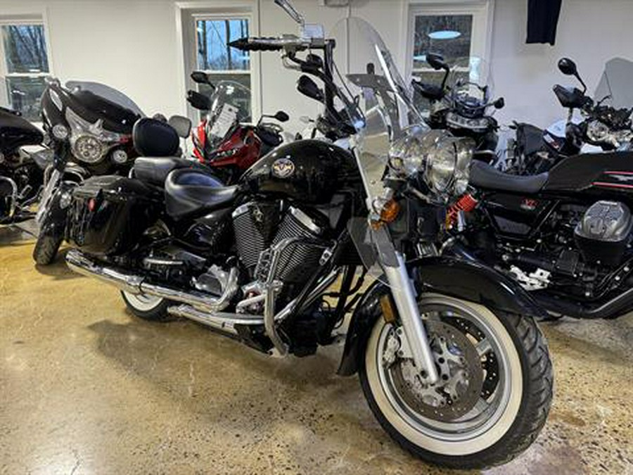 2004 Victory Touring Cruiser