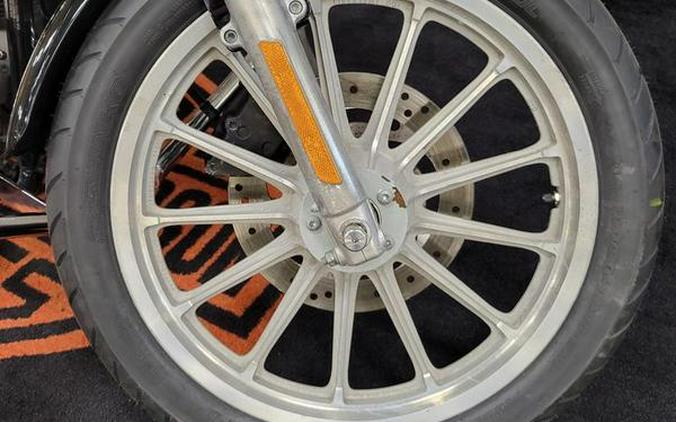 2003 Harley-Davidson® XLH883 - Sportster® Hugger 883®