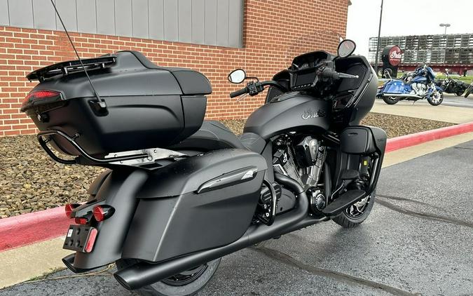 2024 Indian Motorcycle® Pursuit® Dark Horse® Black Smoke