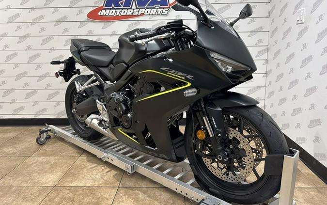 2026 Honda CBR650R E-Clutch