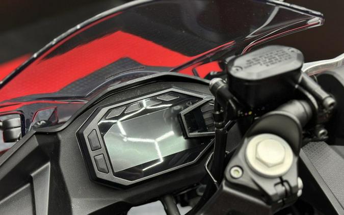 2026 Kawasaki Ninja 500 Metallic Flat Spark Black