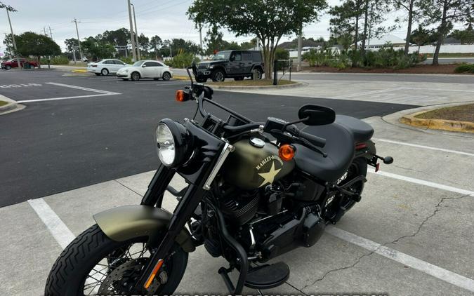 2016 Harley-Davidson® Softail Slim® S