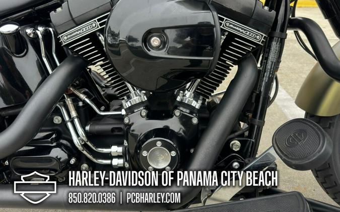 2016 Harley-Davidson® Softail Slim® S