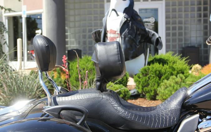 2021 Harley-Davidson Freewheeler Vivid Black