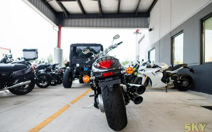 2014 Suzuki Boulevard M90