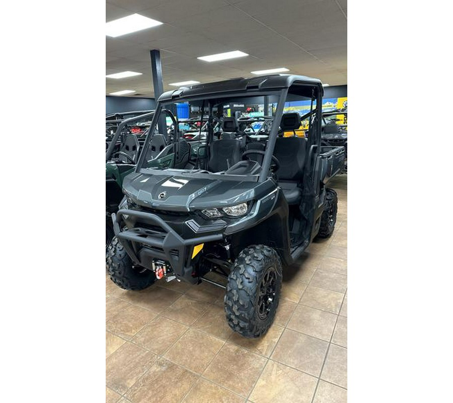 2024 Can-Am® Defender XT HD7