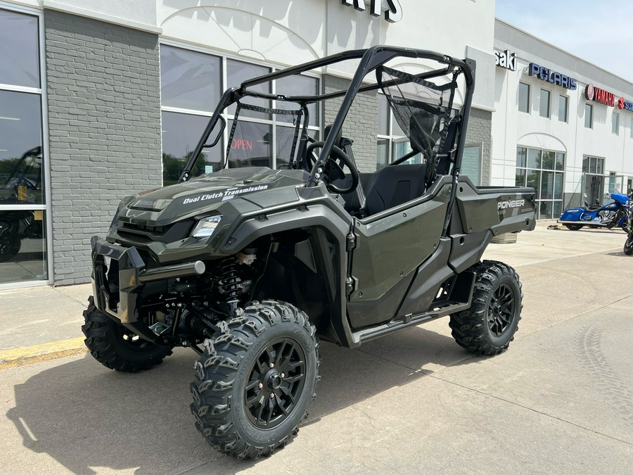 2025 Honda Pioneer 1000 Deluxe
