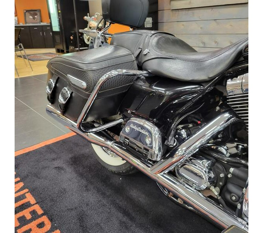 2006 Harley-Davidson® FLHRCI - Road King® Classic