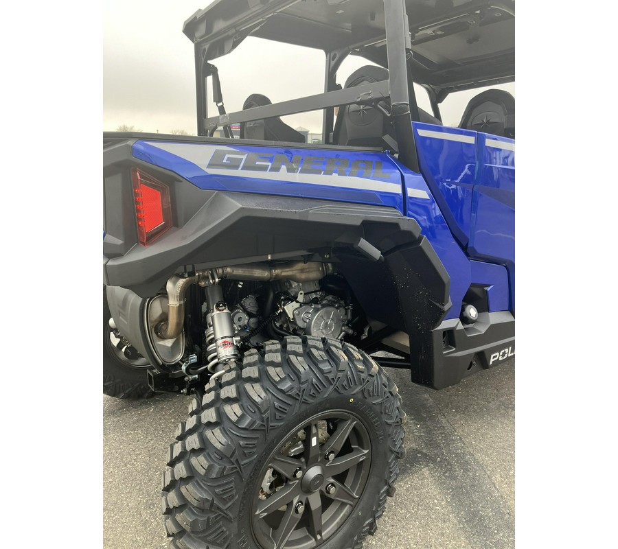 2024 Polaris Industries GENERAL XP 4 1000 ULTIMATE POLARIS BLUE