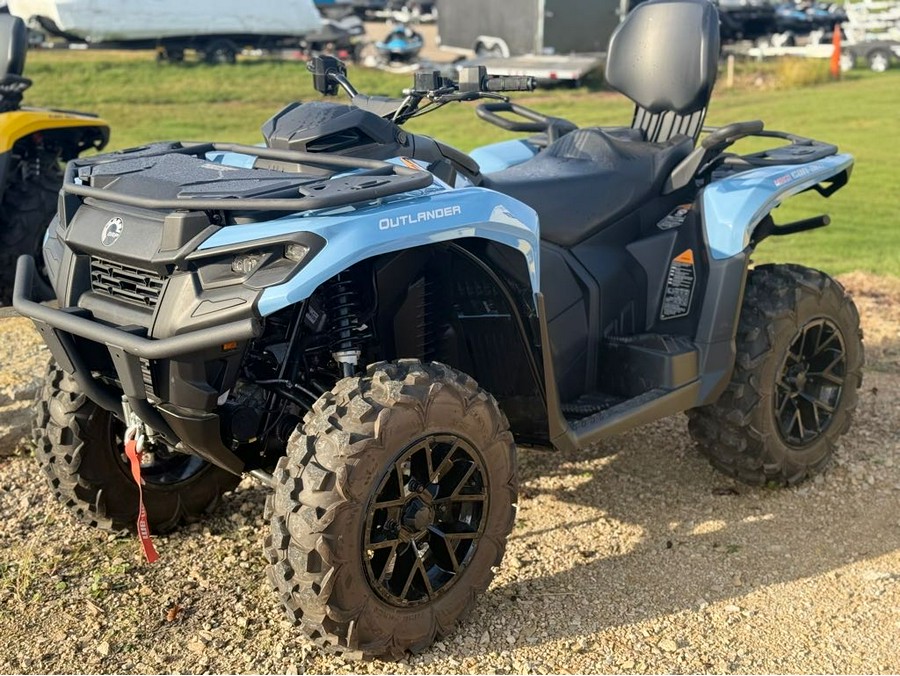 2025 Can-Am Outlander MAX XT 700