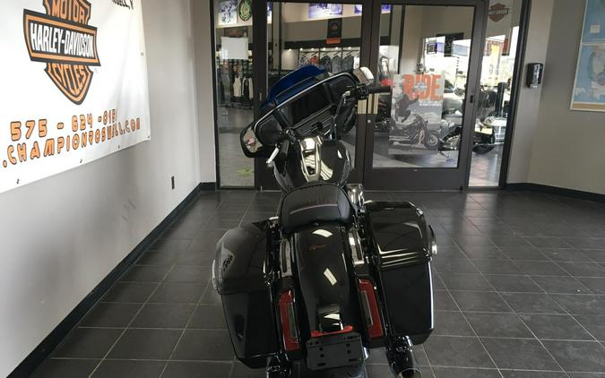 Street Glide®