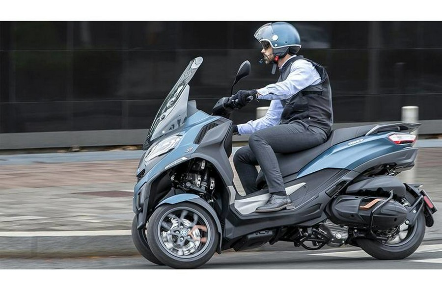 2024 Piaggio MP3 530 Exclusive Nero Meteora Matte