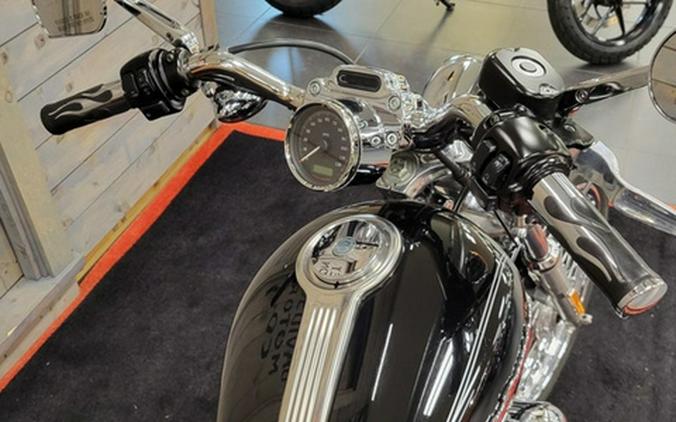 2007 Harley-Davidson Sportster XL1200C - 1200 Custom