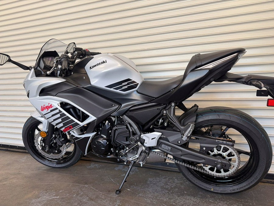 2026 Kawasaki Ninja 650 ABS