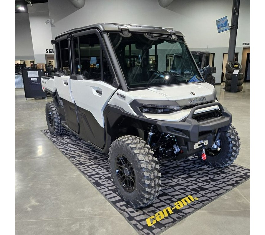 2026 Can-Am® Defender MAX Limited HD11