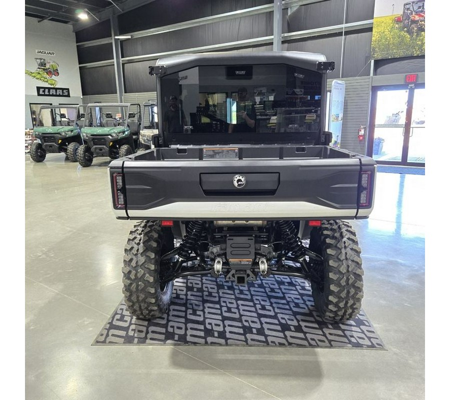 2026 Can-Am® Defender MAX Limited HD11