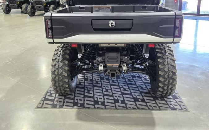 2026 Can-Am® Defender MAX Limited HD11