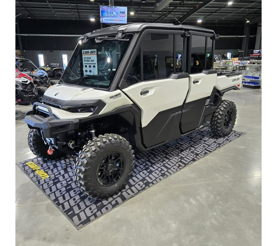 2026 Can-Am® Defender MAX Limited HD11