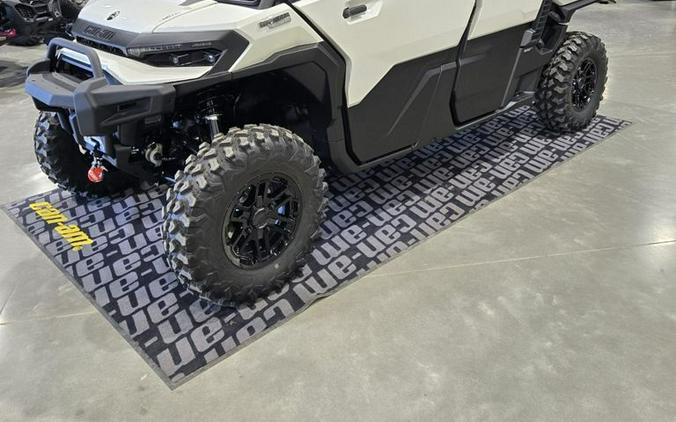 2026 Can-Am® Defender MAX Limited HD11