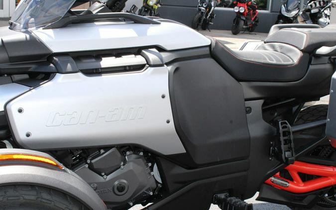 2025 Can-Am Canyon? XT