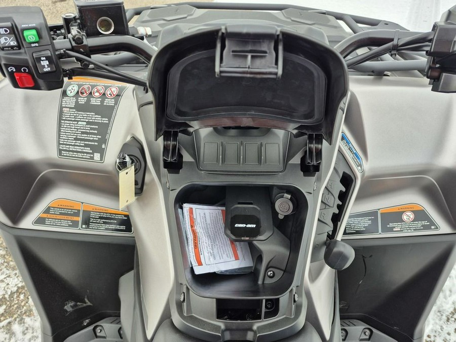 2025 Can-Am® Outlander MAX XT 700