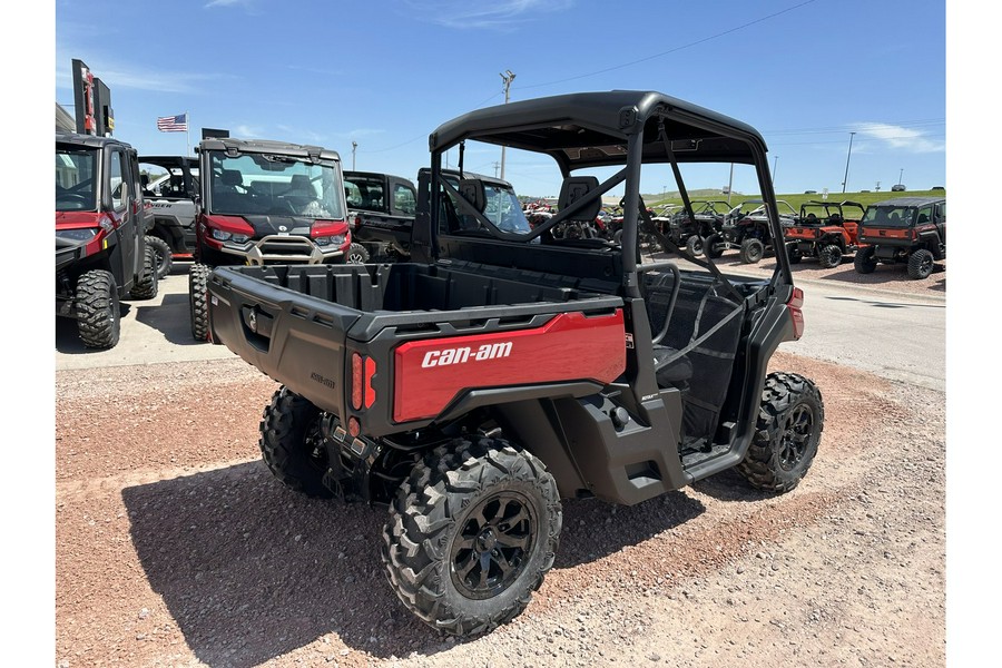 2024 Can-Am Defender XT HD9