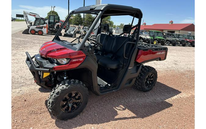 2024 Can-Am Defender XT HD9