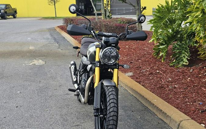 2025 TRIUMPH Scrambler 400 X Matte Khaki Green / Fusion White