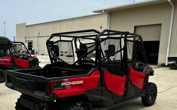 2024 Honda PIONEER 1000-6 DELUXE CREW