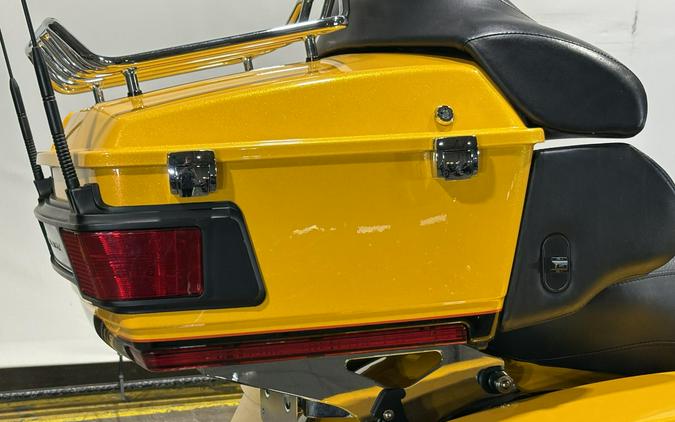 2013 Harley-Davidson Electra Glide Ultra Limited Yellow Pearl