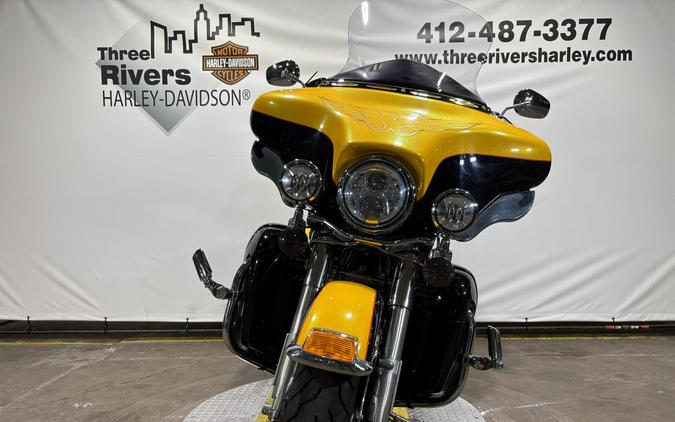 2013 Harley-Davidson Electra Glide Ultra Limited Yellow Pearl
