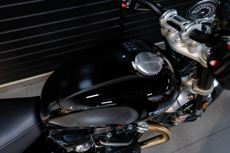 2024 Triumph Speed Twin 1200 Jet Black