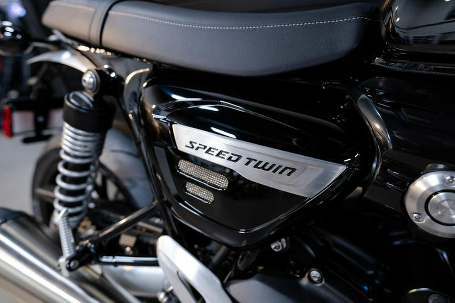 2024 Triumph Speed Twin 1200 Jet Black