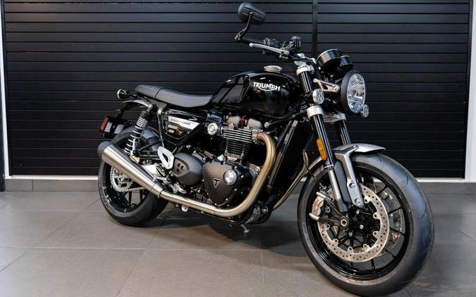 2024 Triumph Speed Twin 1200 Jet Black