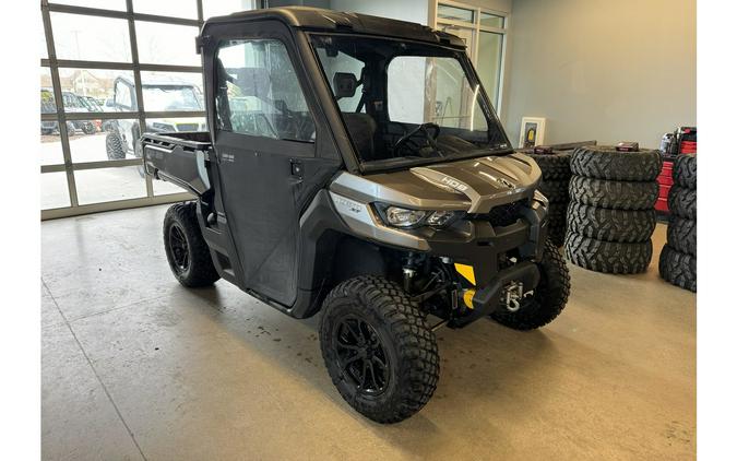 2016 Can-Am Defender XT HD8