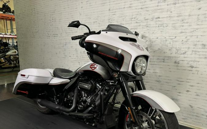 2018 Harley-Davidson Street Glide w/ Custom Paint, 12