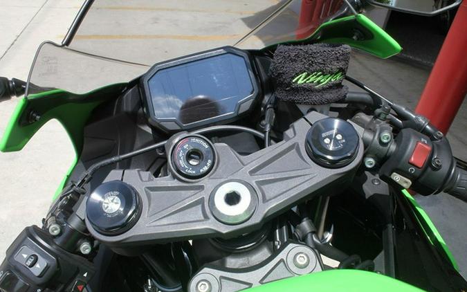 2025 Kawasaki Ninja ZX-6R ABS KRT Edition