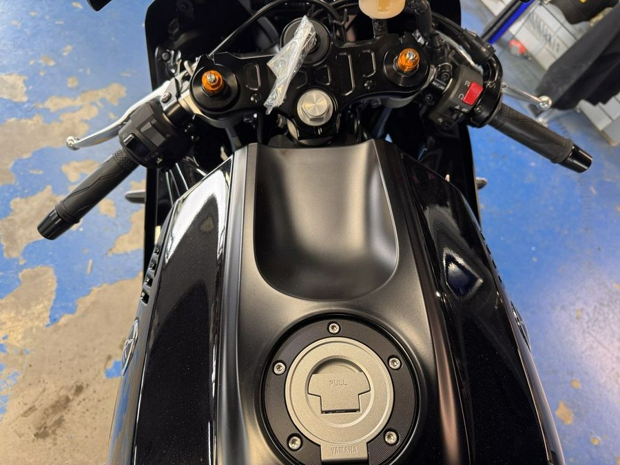 2025 Yamaha YZF-R7