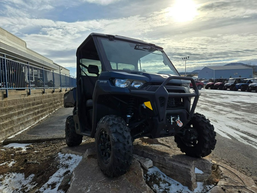 2025 Can-Am Defender XT HD10
