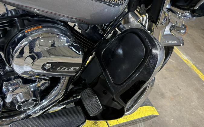 2016 Harley-Davidson Tri Glide Ultra Billet Silver
