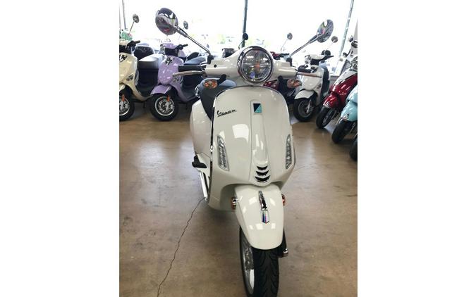 2024 Vespa Primavera 150 Bianco