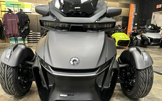 2023 Can-Am® Spyder RT Limited Dark Wheels