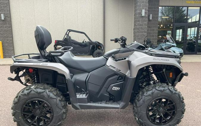 2024 Can-Am® Outlander MAX XT 700