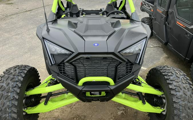 2024 Polaris Industries PRO R ULTIMATE MATTE ONYX BLACK