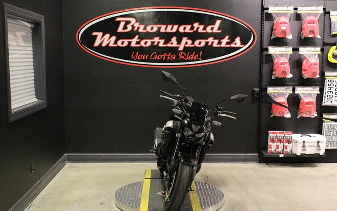 2025 Kawasaki Z900 SE ABS