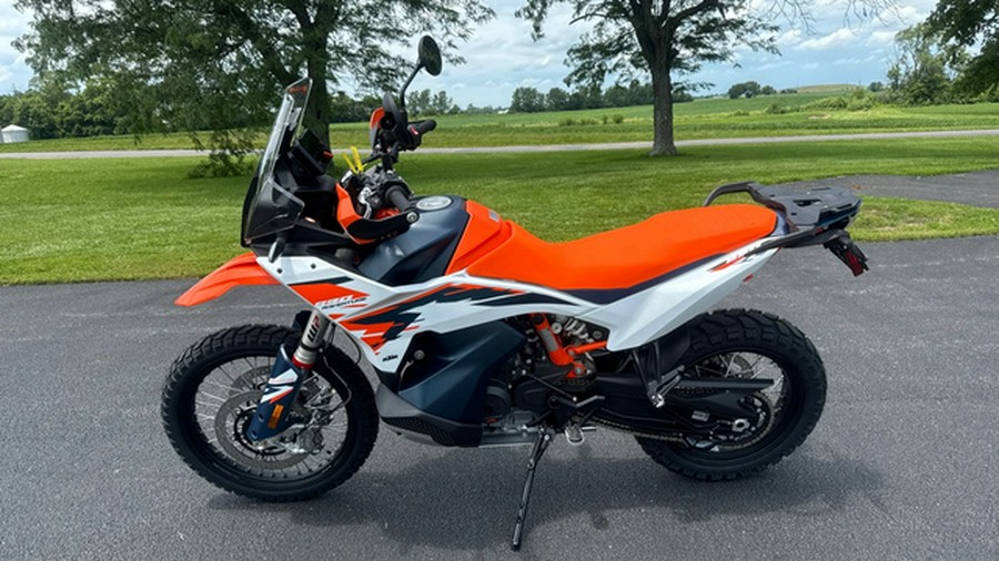 2026 KTM Adventure 890 R